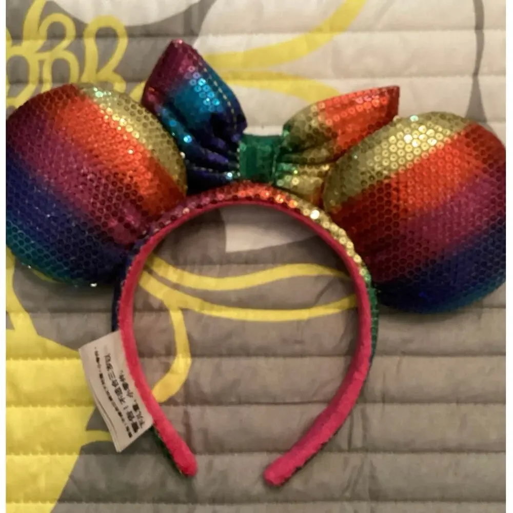 NWOT Disney Parks Rainbow Sequin Minnie Mouse Ears Headband